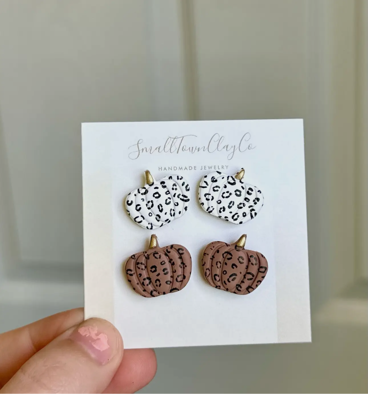 Leopard pumpkin stud pack