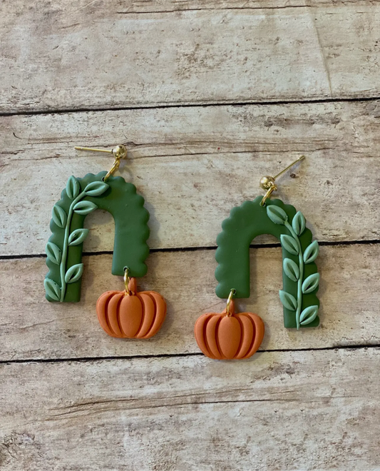 Green leaf pumpkin dangle