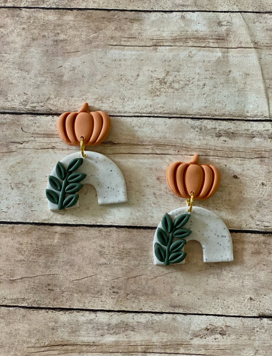 Pumpkin arch dangle