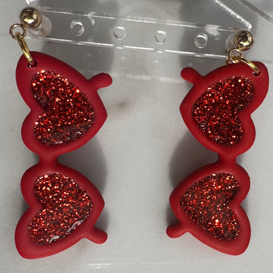 Heart glasses dangle