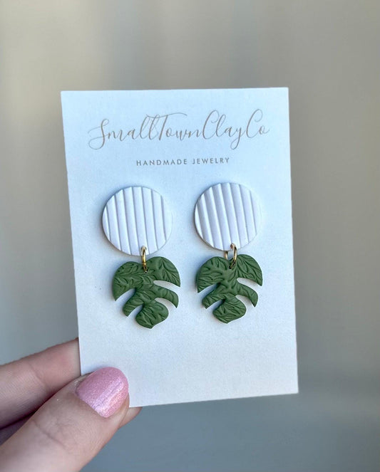 Monstera circle dangle